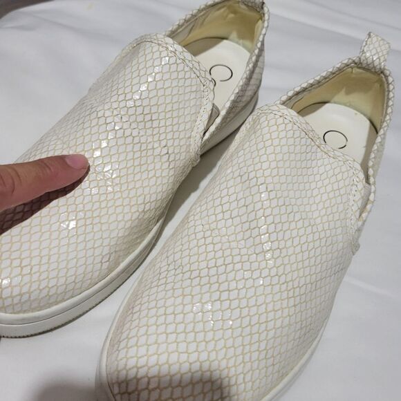 Calvin Klein womens Deva Sneaker sz 9.5 - Picture 4 of 12